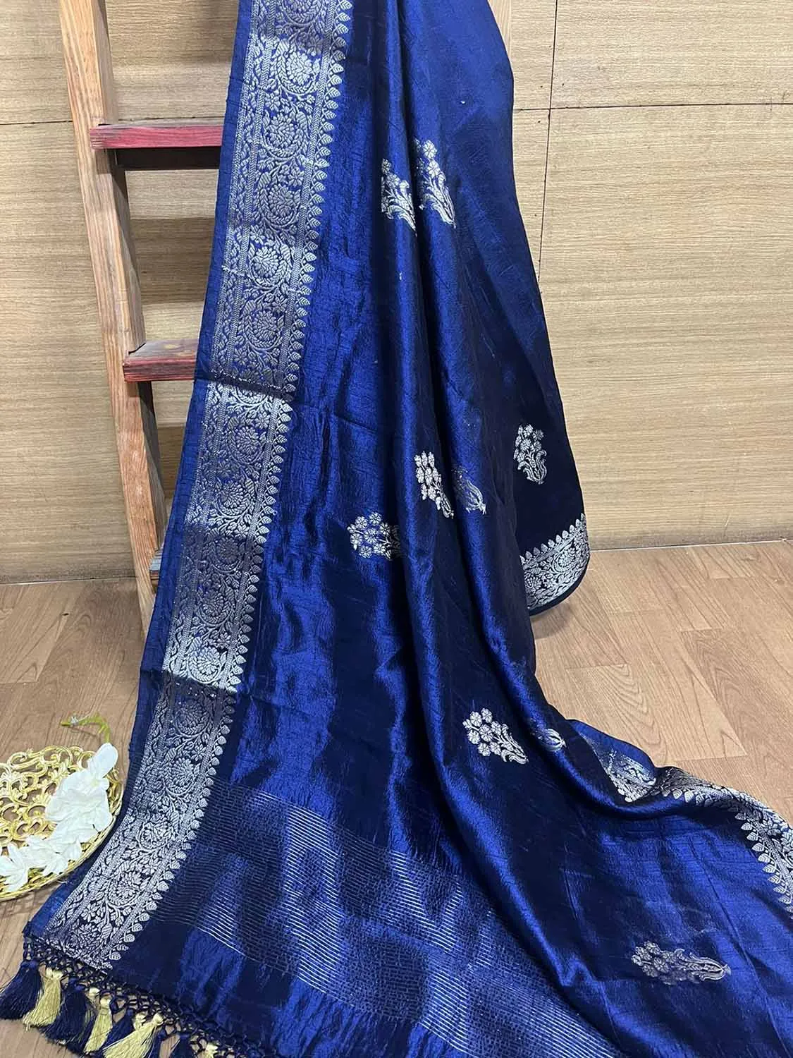 Blue Banarasi Handloom Chiniya Silk Dupatta - Elegant Style