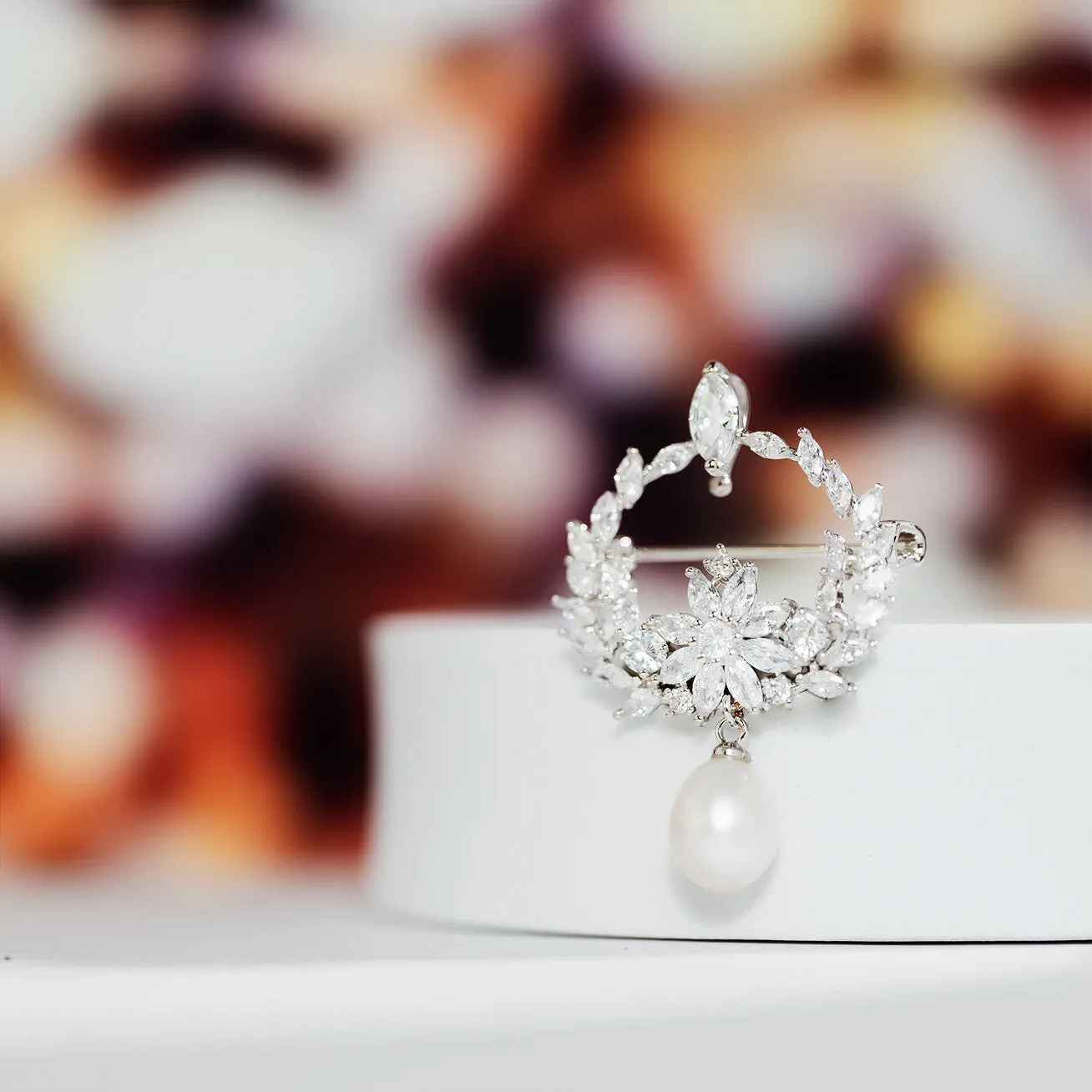 Elegant Freshwater Pearl Brooch WC00037 | GARDENS