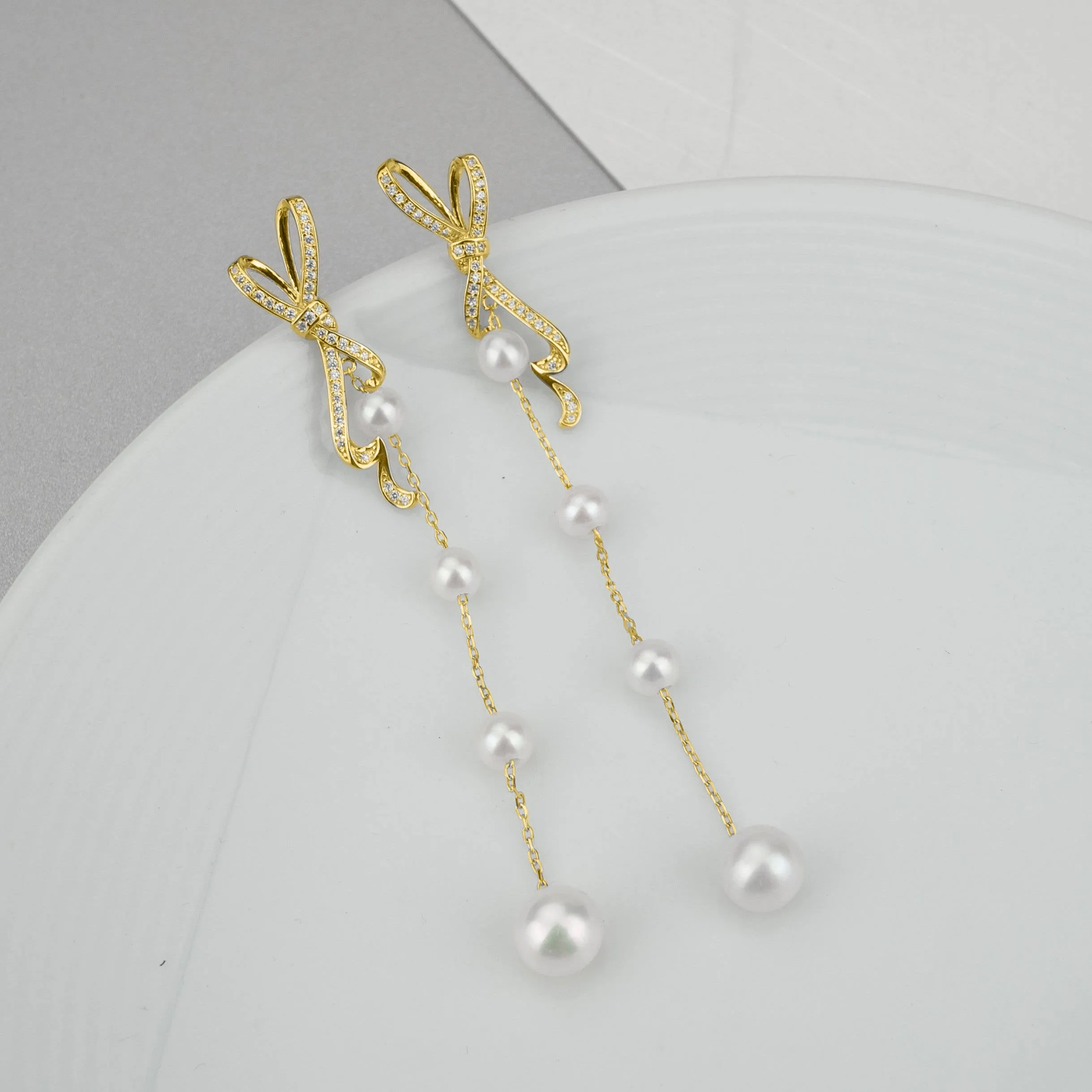 Elegant Freshwater Pearl Earrings WE00360