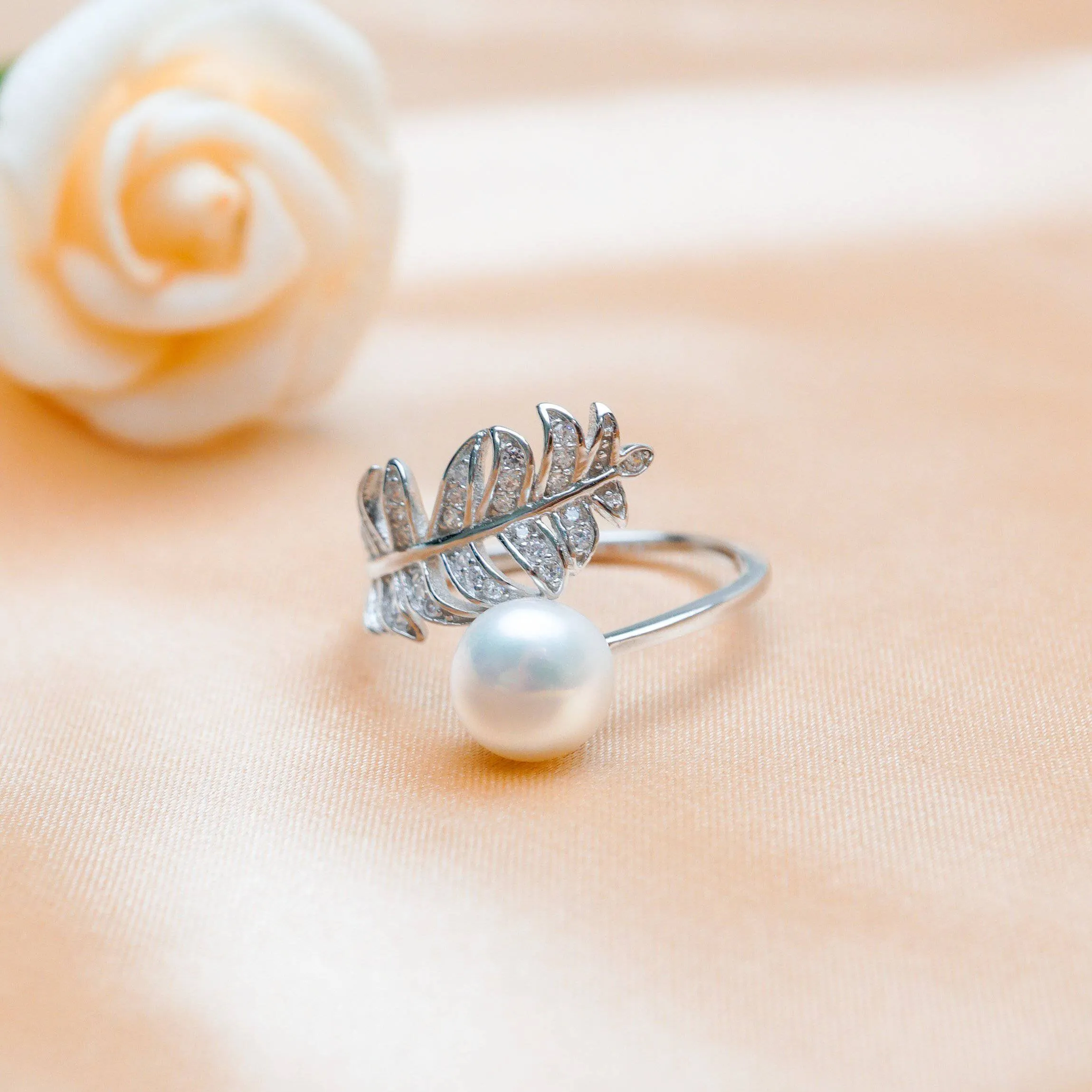 Elegant Freshwater Pearl Ring WR00014