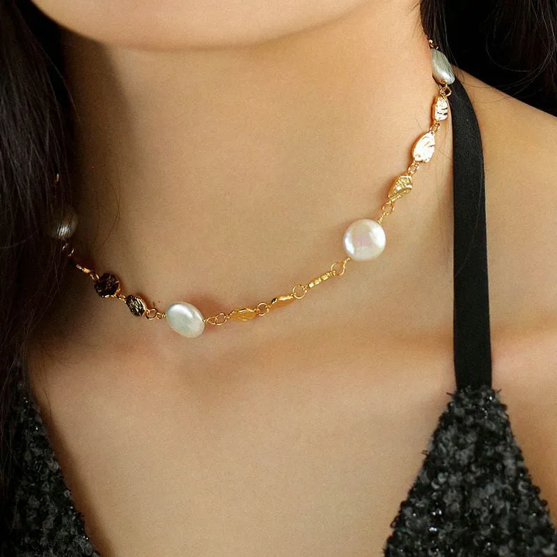 Elegant Irregular Gold Coin & Pearl Drop Necklace