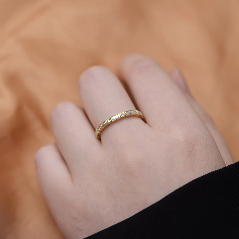 Elegant Minimalist Paragraph Diamond Ring