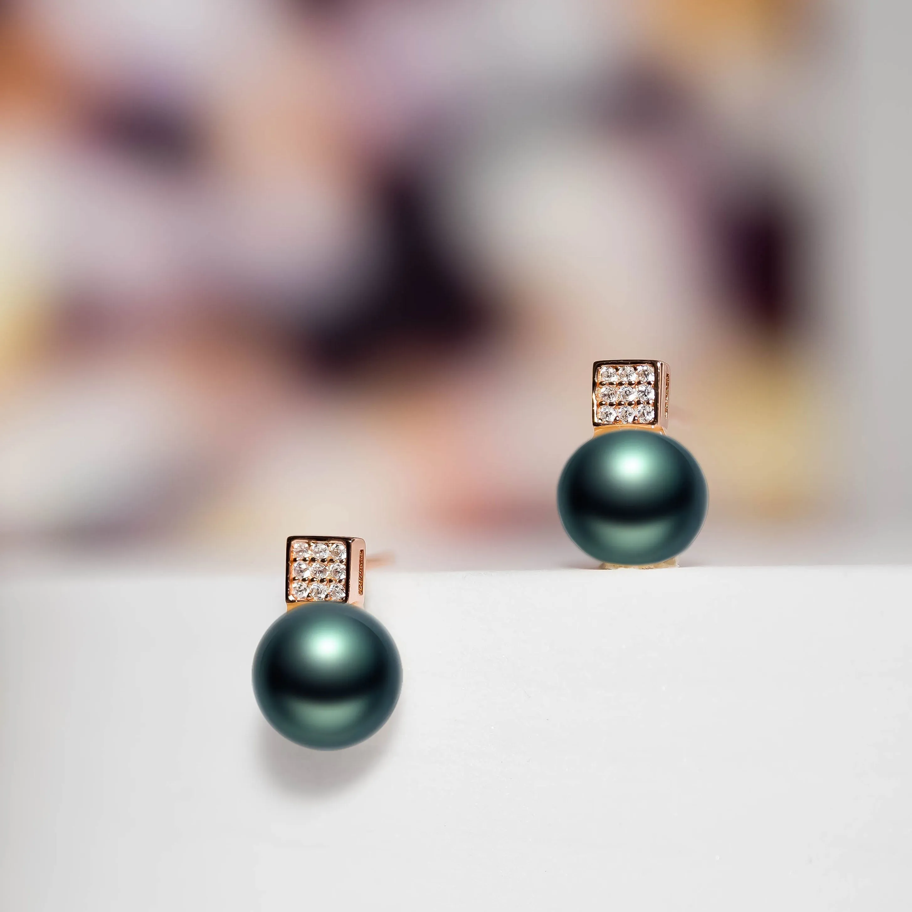 Elegant Tahitian Saltwater Pearl Earrings WE00403