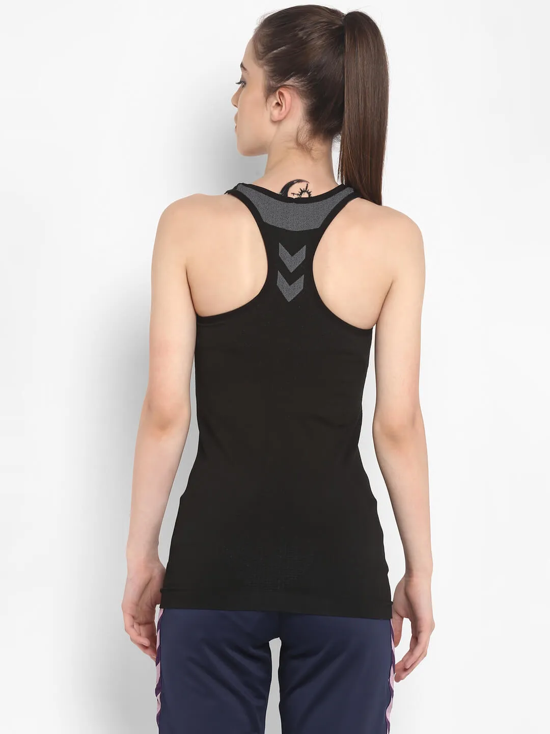 First Comfort Women Black Tank Top