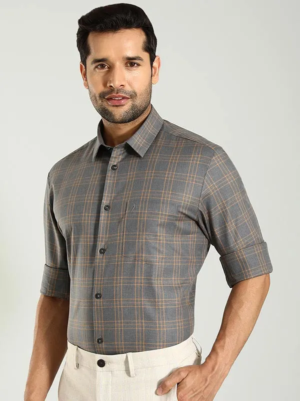 Men Checked Full Sleeve Cotton Shirt