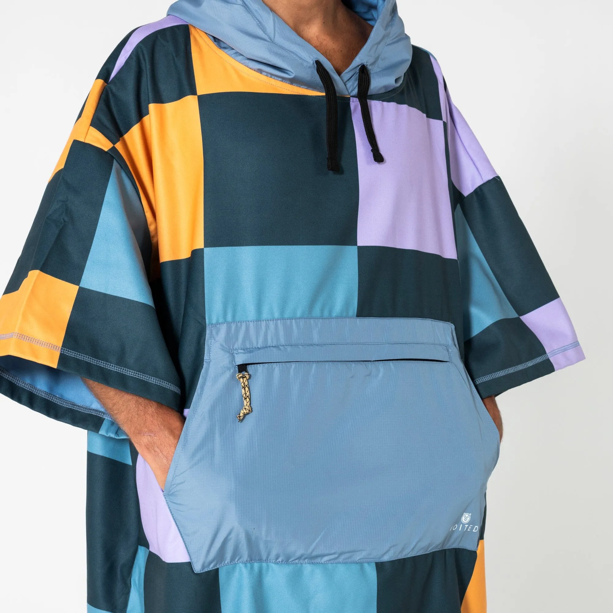 VOITED Micro Fleece Poncho - Cheeckers