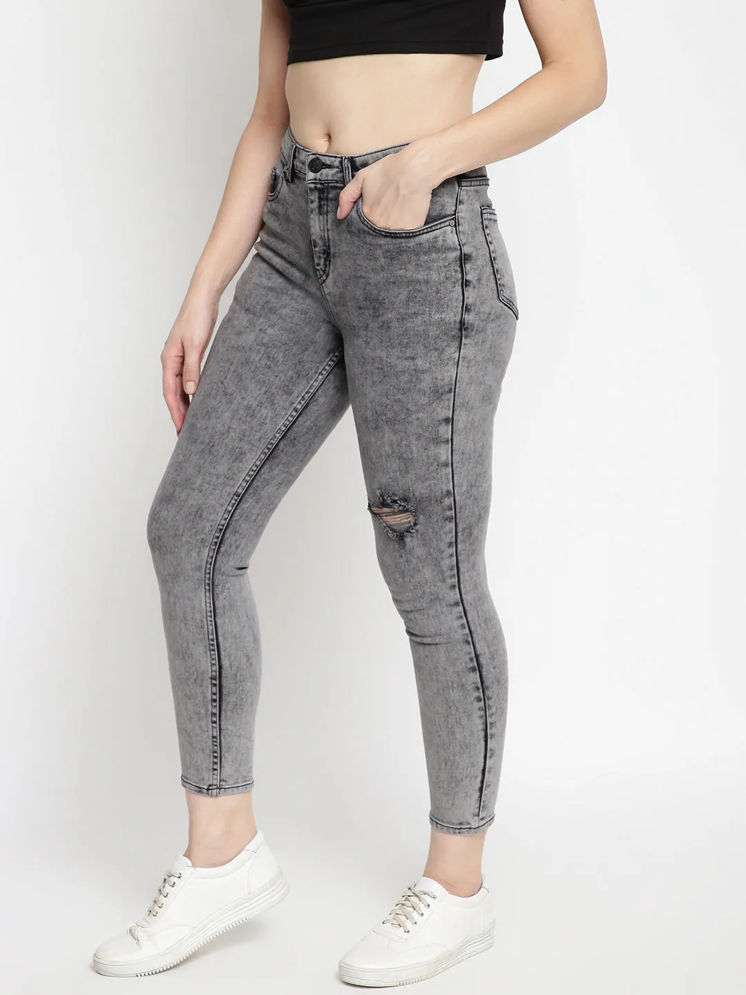 Women Grey Skinny Fit Denim Jeans